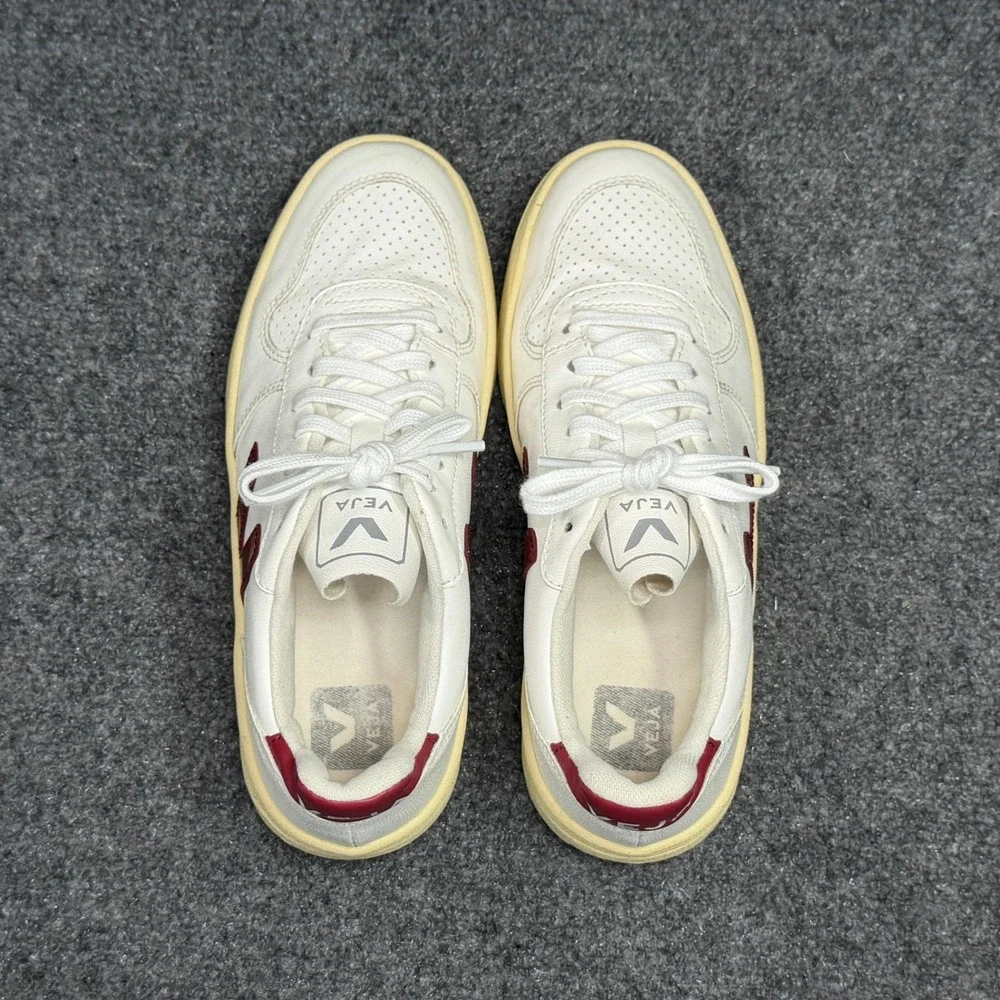 Veja V-10 Sneakers Womens 5 White Maroon Leather Low Lace Retro Athletic Sneaker